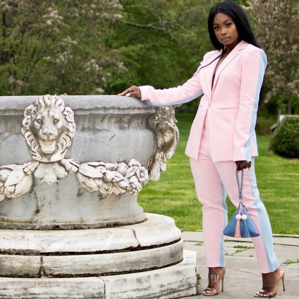 THE BRAND LABEL Pant Suit - Picture 2 of 15